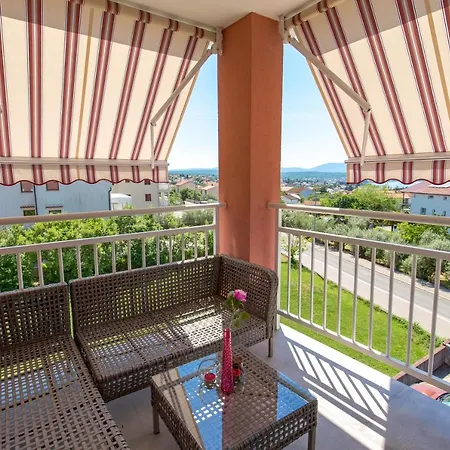 Apartman Malin *